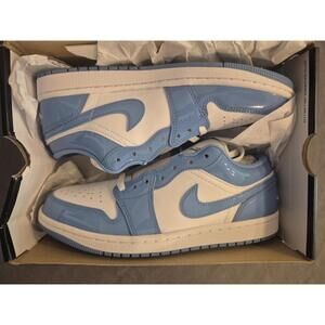 Air Jordan 1 low unc blue Size 8.5 M Brand New